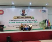 Kuliah Umum "Pembangunan Infrastruktur dalam Ekonomi Digital" di Universitas Muhammadiyah Cirebon